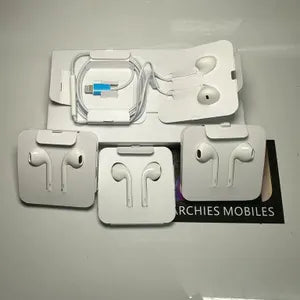 Apple EarPods with Lightning Connector - Earphones
